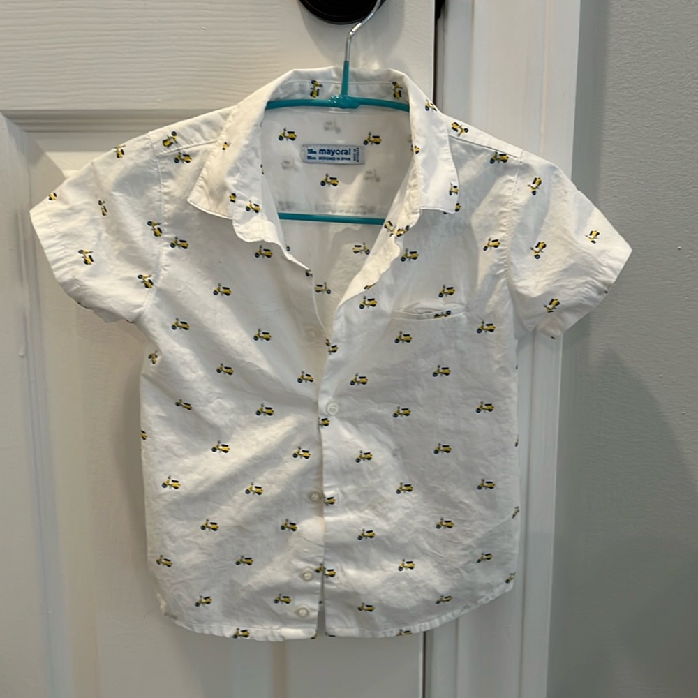 NWOT Mayoral Button Down Shirt 🛵 🚭